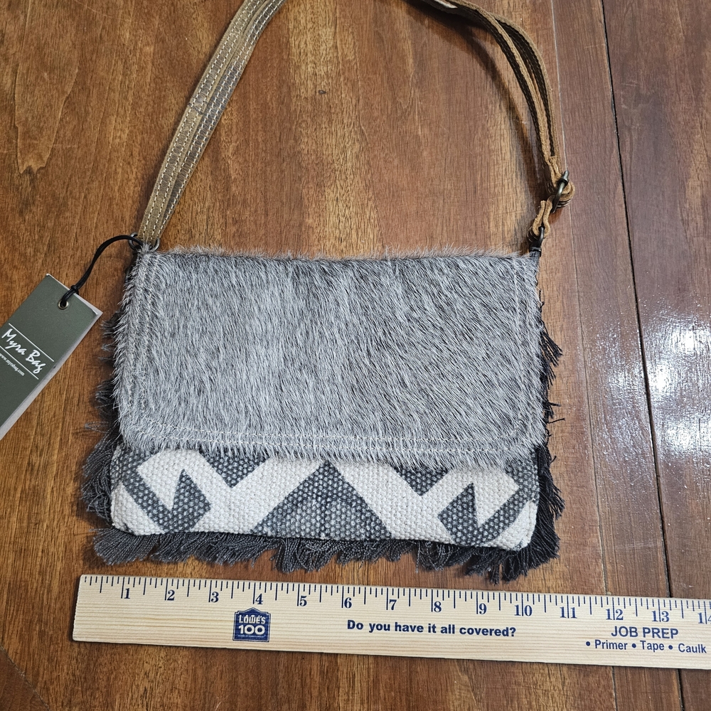 Myra Bag Gray and Black Textured Shoulder Bag - Picture 3 of 7